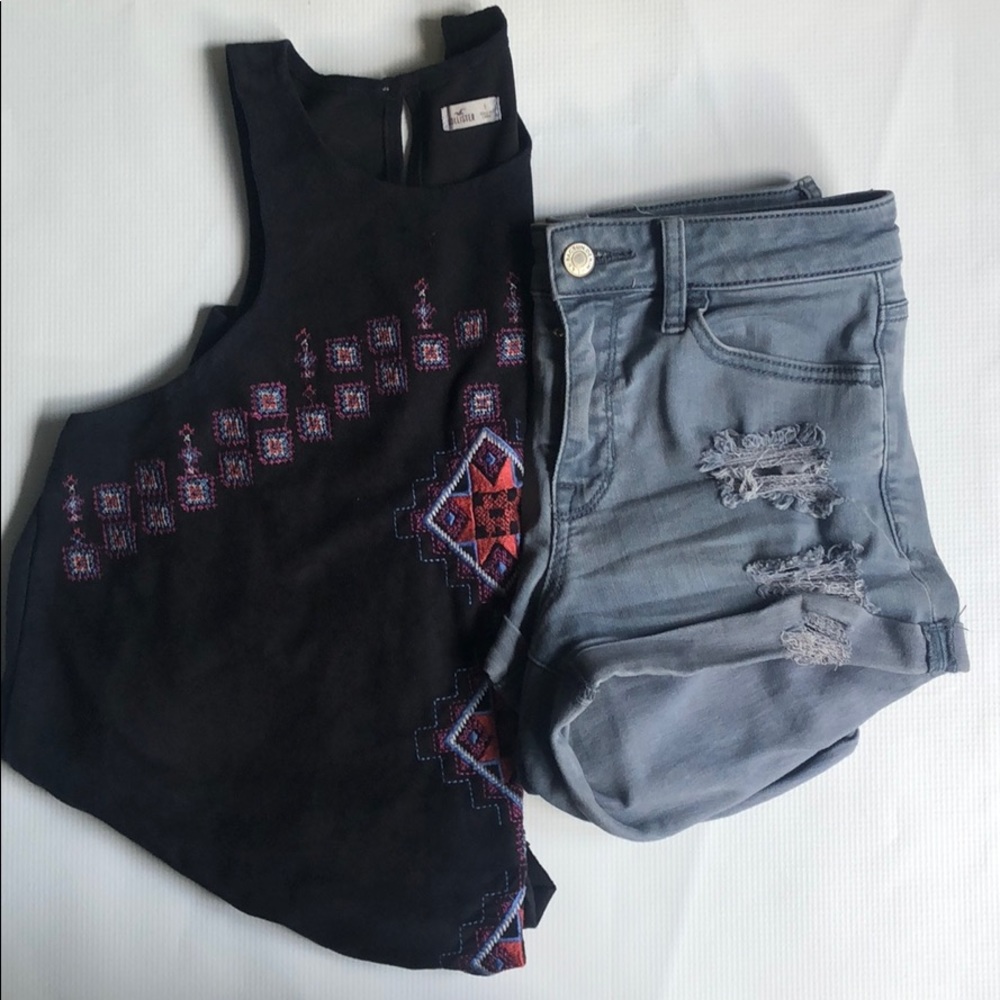 HOLLISTER embroidered TOP! 🔸